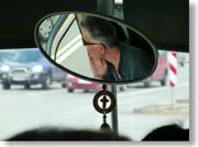 �o�X�̉^�]��