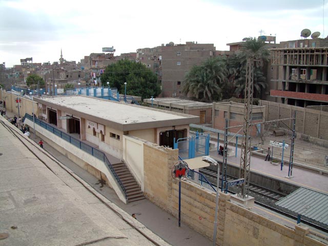 �}���E�M���M�X�w