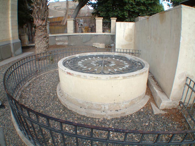 ���[�[�̏E��ꂽ�ꏊ�B���݂͈�˂ɂȂ��Ă���B