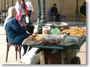 �����Ȃɂ���ʂ�Ŕ����Ă���