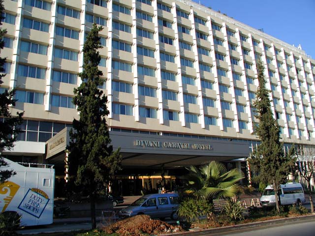 �f�B�o�j�E�J���x���O��