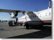 �N���^���s���̔�s�@