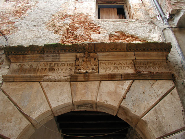 �����A�[�`