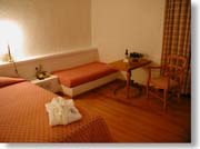 �G�����_�̃z�e���u�A�M�I�X�v�̕���