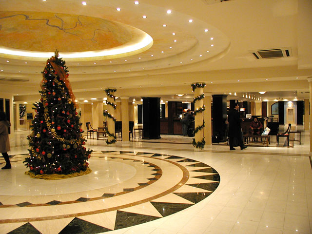 �z�e���̃��r�[