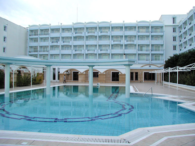 �O�����h�E�A�X�e�B�[���E�p���X