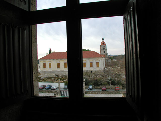 ���z����