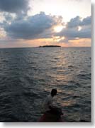 �D�̃X�^�b�t�Ɨ[��