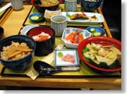 �Ђ����̒��H