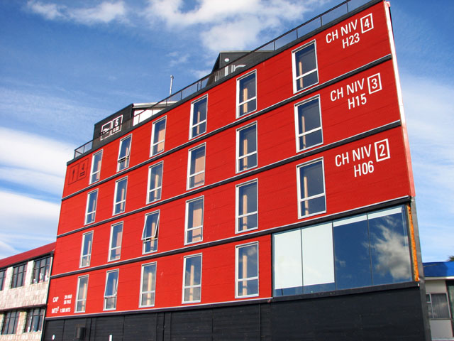 �z�e���u�C���f�B�S�v�O��