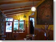 �J�t�F�̒�