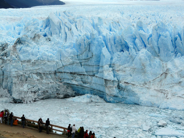 �W�]��̊ό��q�Ƌ���ȕX�͂R