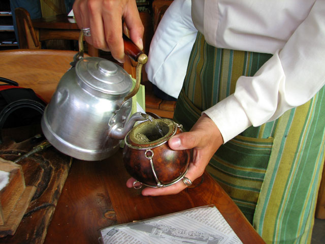 �R���j�b�V���r�[�`