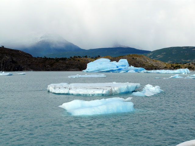 �������̕X�ƕX�R