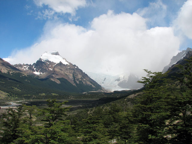 �_�ɉB��Ă���t�B�b�c�E���C