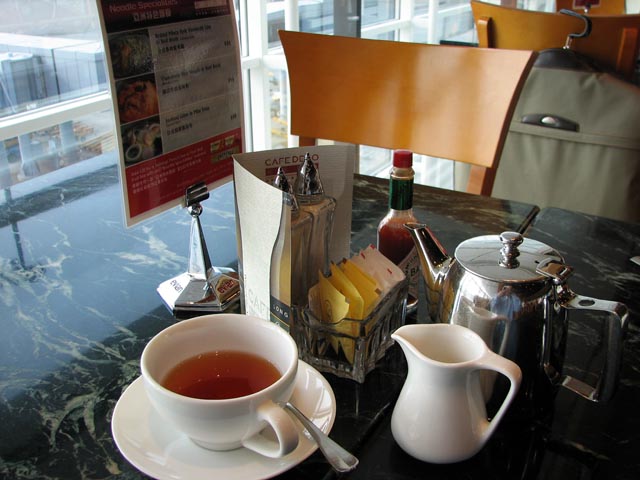 ���`�̃J�t�F�f�R�ň��񂾍g��