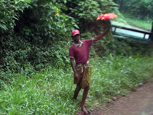 �}�Ζʂ𒼐��ŋ삯����ė����Ԕ���̂��ɂ�����