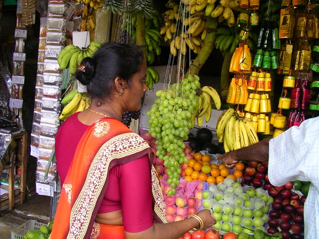 �ʕ����œX���Ƙb������