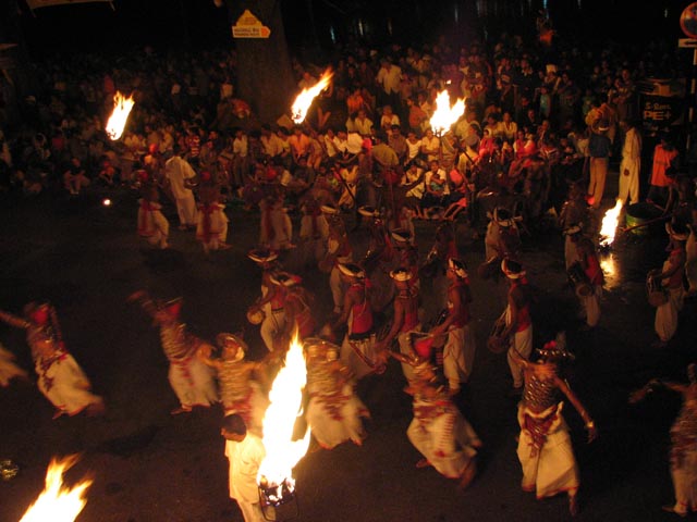 �������x��j�B