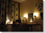 �z�e���̕���