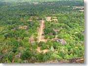 ���b�N�̉��ɍL����L��