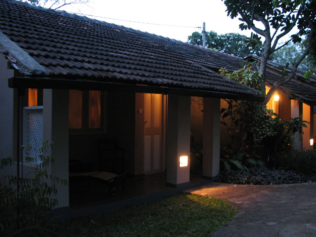 �V�M�����E�r���b�W�̕����O��