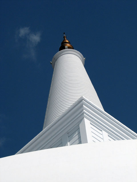 ��ɂƂǂ���΂���̃������E�F���E�T�[���哃