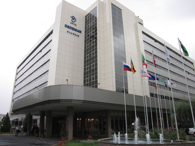 �f�f�}���E�z�e���O��