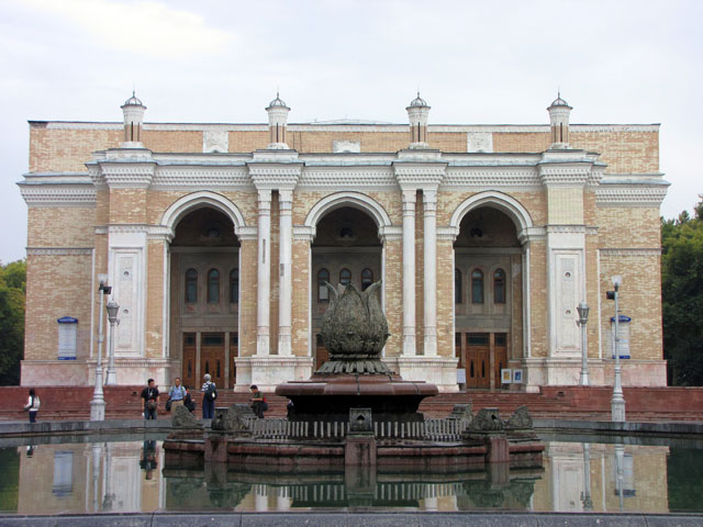 �i���H�C�E�I�y���E�o���G����O��