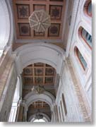 �i���H�C�E�I�y���E�o���G����̓�����̓V�䕔��