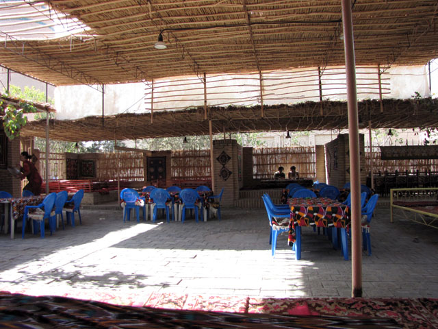 �`���C�n�i�E�t�@���[�t�̓X��