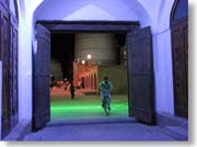 ����̐^������J���^�E�~�i��������