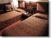 �u�n���E�p���X�̋q���̒�