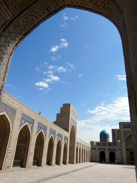 �J���[���E���X�N�̒���P