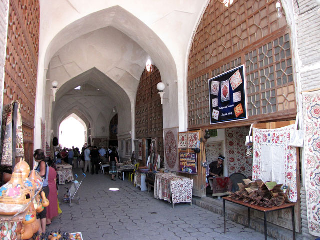 �^�L�̒��̗l�q