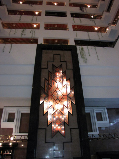 �z�e���̒��̊��ȃC���~�l�[�V����