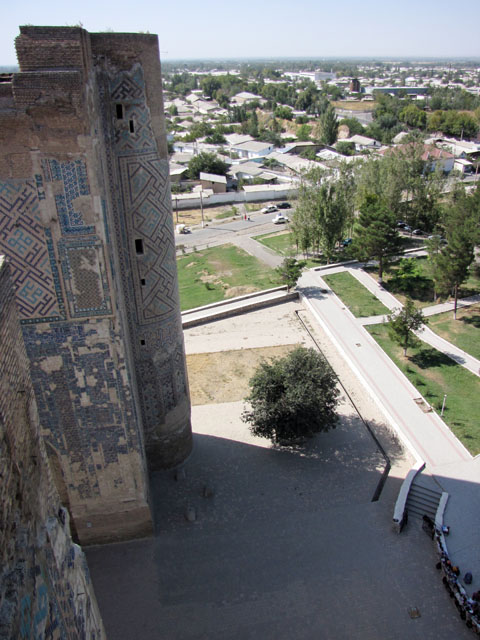 �A�N�E�T���C�̏ォ�猩���ׂ̌�����