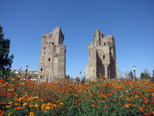 �Ԓd�ƃA�N�E�T���C