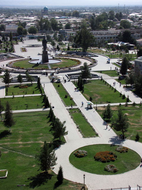 �A�N�E�T���C�̏ォ�猩���i�F