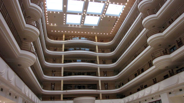 �z�e���E�v���W�f���g�̃A�g���E��