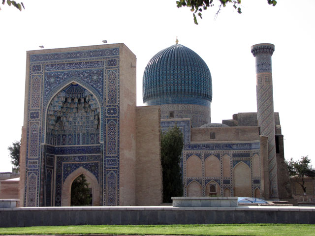 �O���E�A�~�[���_�O�ςP