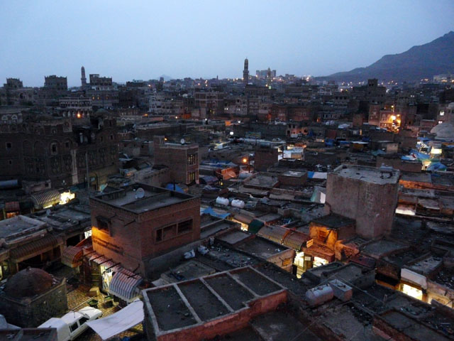 �^�z�e���̏ォ�猩�����s�X�P