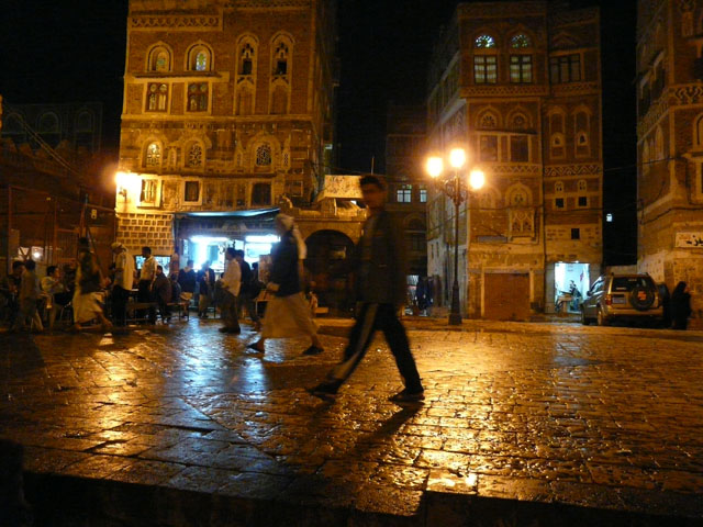 �����̋��s�X