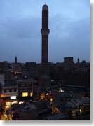 �^�z�e���̏ォ�猩�����s�X�S