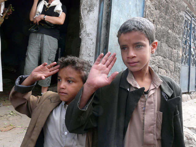 �J�[�g���̏��N�B