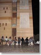 ���[�J���_���X�̃����o�[�i�T�}�[�z�e���j