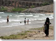 �q���������A�o���𒅂�����