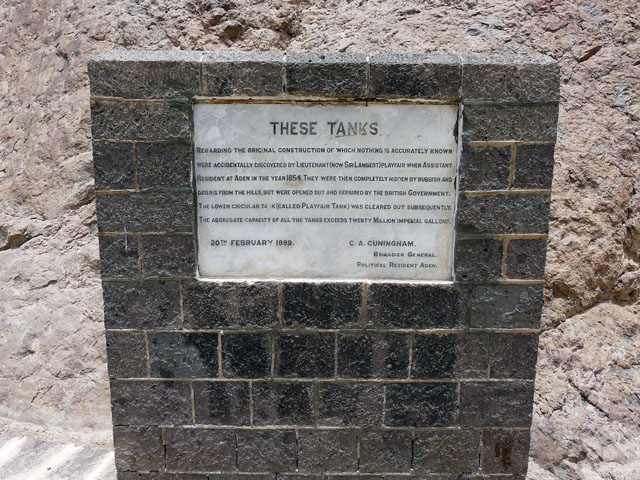 �A�f���E�^���N�̐���