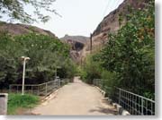 �^���N�֒ʂ��铹