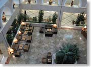 �A�g���E��